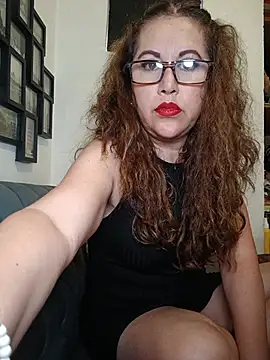 LaVaquera Adlı Modelin Canlı XXX Sohbeti