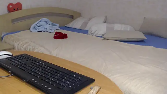 SheLion élő XXX-chatje