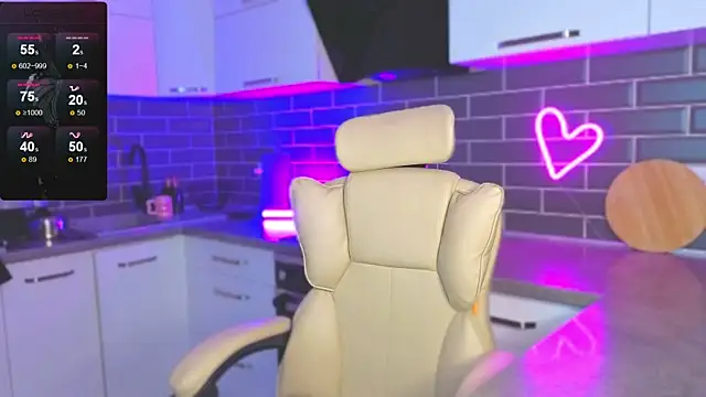 ShaiyaMinn3 Adlı Modelin Canlı XXX Sohbeti