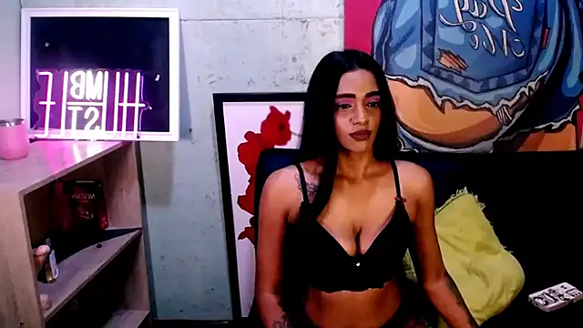Chat +18 de Indianzaraxxx ao vivo