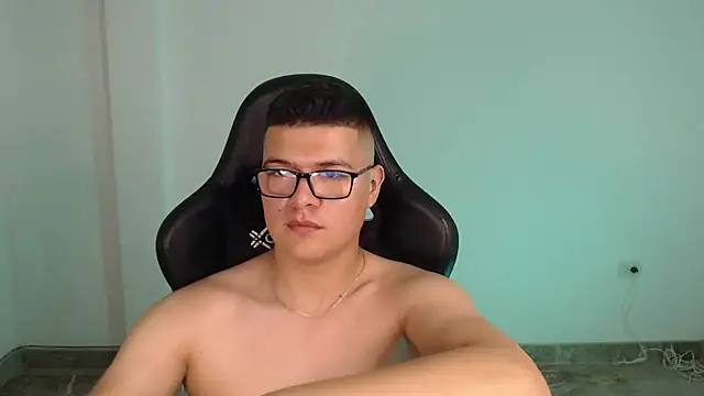 Plug_Control 라이브 XXX 채팅