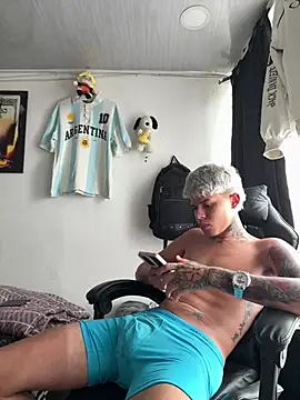 Jackdaniel001_ live XXX chat