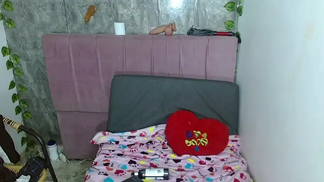 XXX chat uživo modela Alysrous_Mar