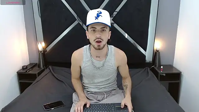 Lucas_Knight élő XXX-chatje