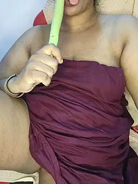 Malluivaniya's Live XXX Chat
