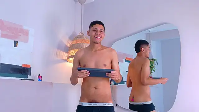 EthanCarter__ – Naživo XXX chat