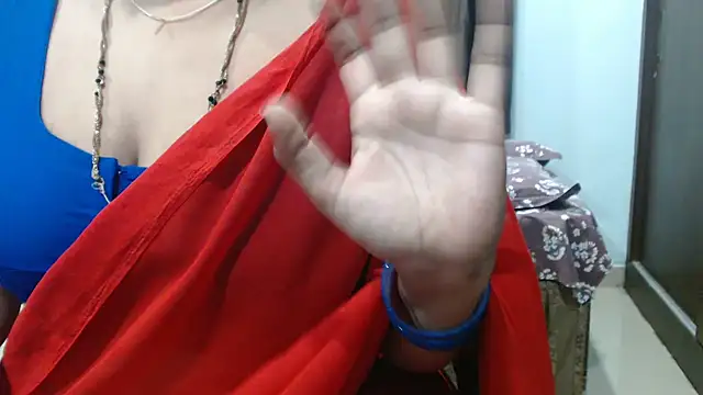 sunitha-3 Live XXX Chat