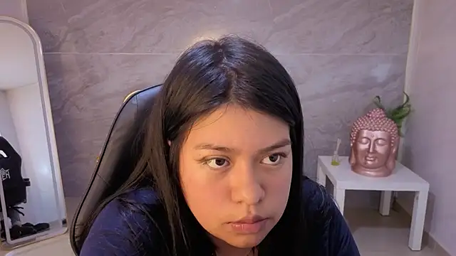 Chat +18 de Isaa_s ao vivo
