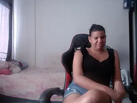 צ'אט XXX בשידור חי של Adriana_0312