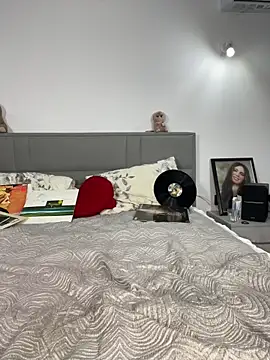 Czat XXX na żywo – CurlyLara