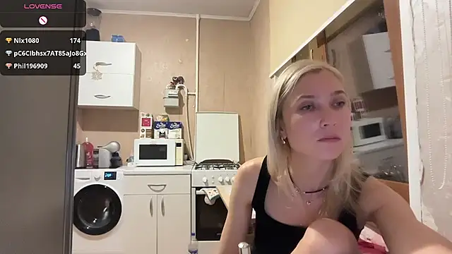 Онлайн чат XXX AngelJeni