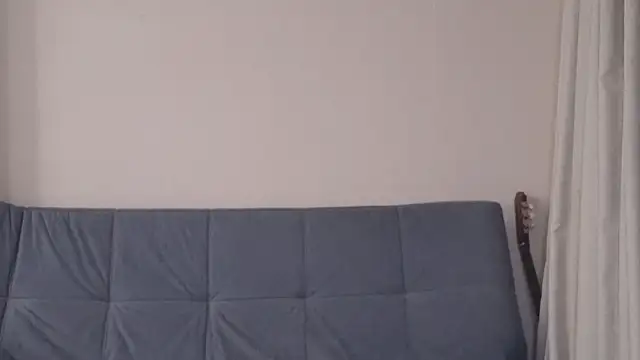 XXX chat uživo modela BloomMoon