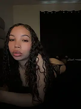 nikkiloveee – Live XXX-chat