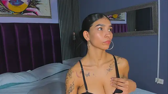 Chat XXX en directo de LauraAristizabal