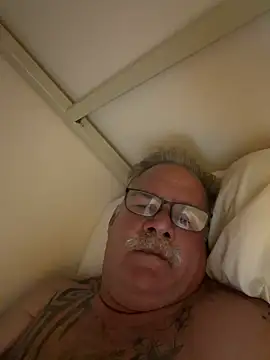Caesar_Baxter Adlı Modelin Canlı XXX Sohbeti