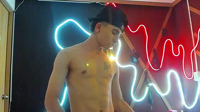 MaximumSteel_ Chat XXX in diretta