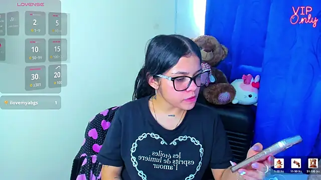 Chat +18 de angelina_77 ao vivo