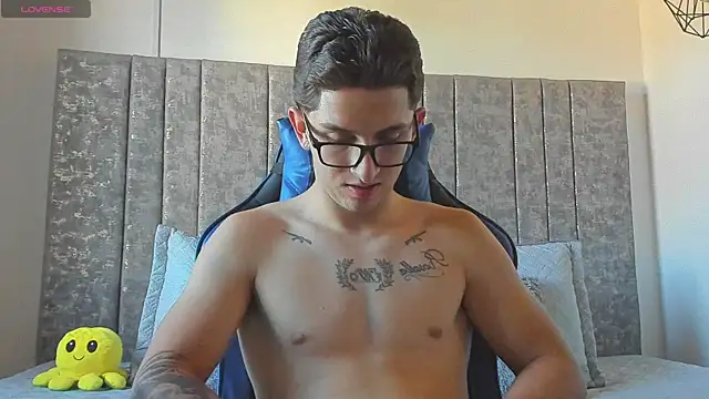 Calvin_Hunter Obrolan Langsung XXX