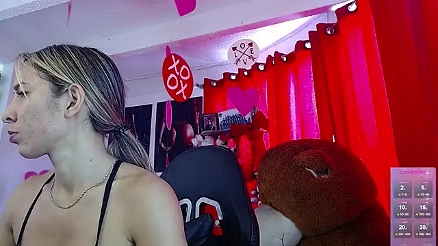 Czat XXX na żywo – Niky_777