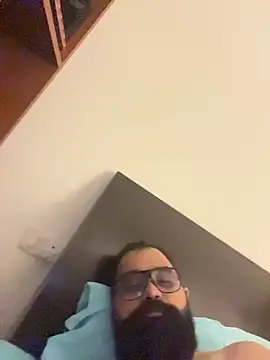 ThatBeardDude Adlı Modelin Canlı XXX Sohbeti