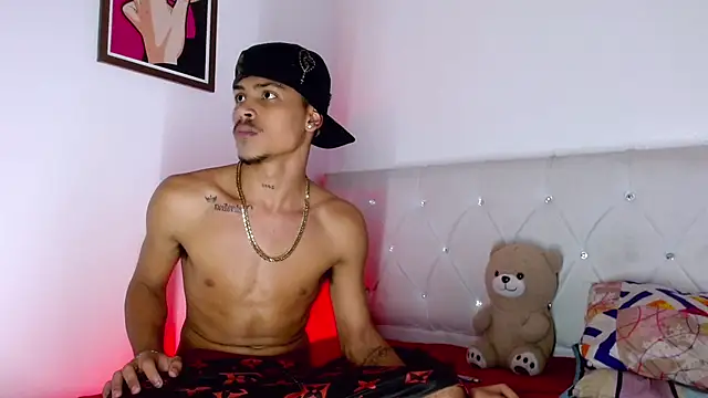Angel_foxc13 élő XXX-chatje