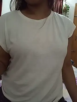 Tanha18 Adlı Modelin Canlı XXX Sohbeti