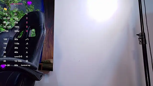 XXX chat uživo modela miia_stonne