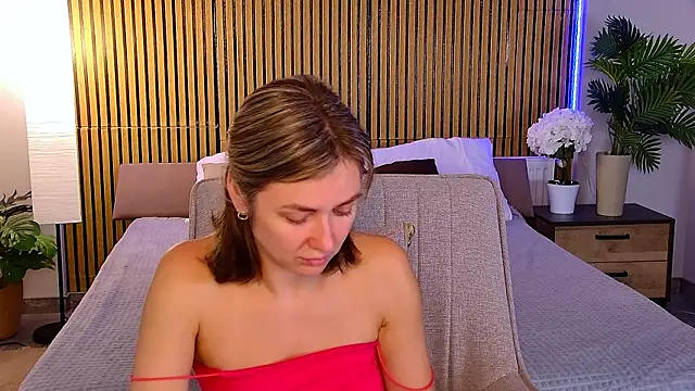 EmeraldGlow Chat XXX live