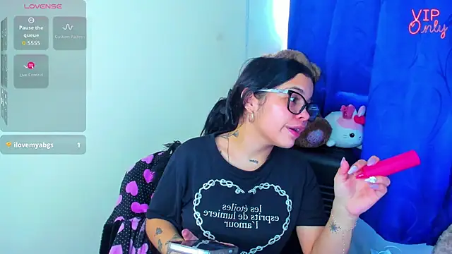 Chat XXX ao vivo de angelina_77