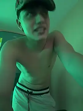 Chat +18 de Lander_Cruz ao vivo