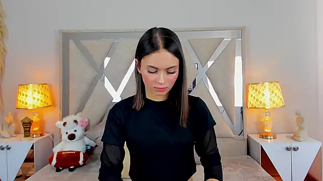 Živý XXX chat NicolMiller4