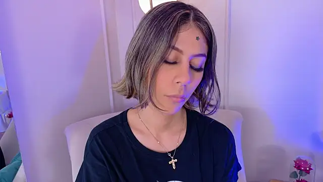 ZoeyPetit 现场XXX聊天