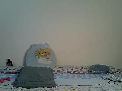 Selassie- Show in webcam
