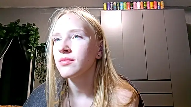Mia_Azart's Live XXX Chat