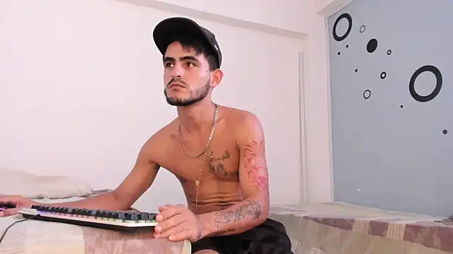 Chatroom XXX en direct de Dirty_Boy_Extreme777
