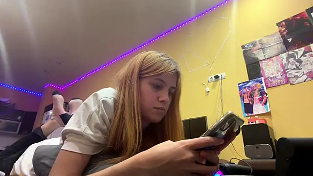 LinZavr's Live XXX Chat