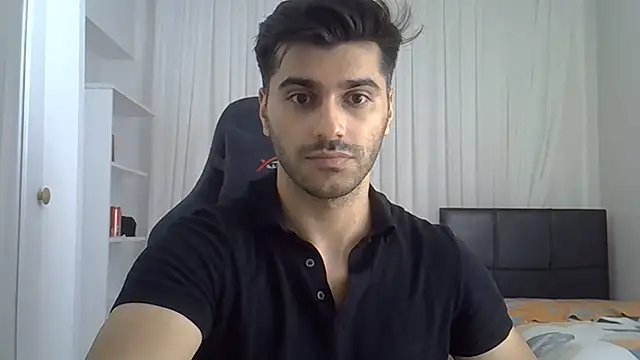 ciceroable Adlı Modelin Canlı XXX Sohbeti