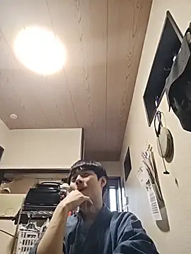 whitebriefboyのライブXXXチャット