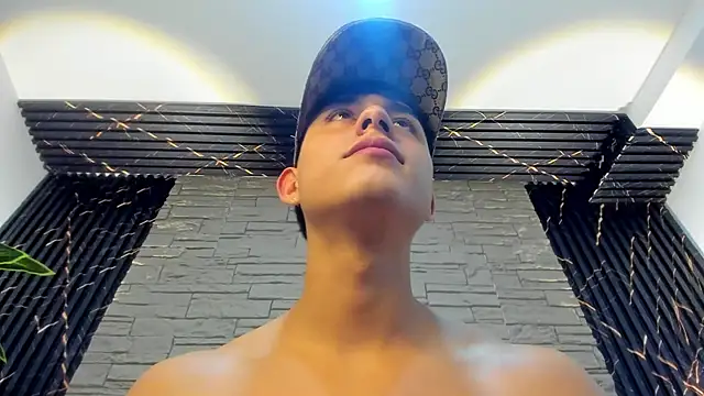 Lander_Cruz Live XXX-Chat