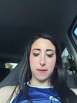 MiaFoxie_ Chat XXX in diretta