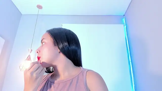 XXX chat uživo modela Roxy_Stonee