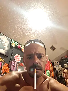 DaddyAndSplashQueen Chat XXX in diretta