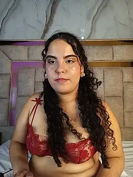 NicolleOverton's Live XXX Chat