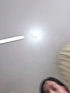 XXX chat uživo modela Luianna