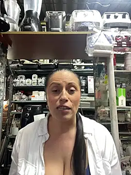 CatalinaSantana83's Live XXX Chat
