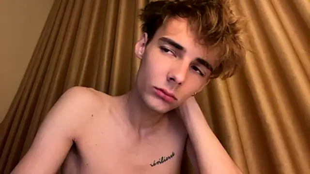 YourLucius live XXX chat