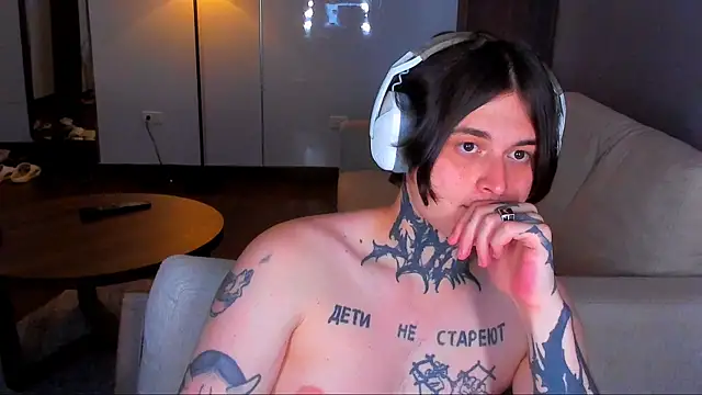 Chat +18 de _torfin_ ao vivo