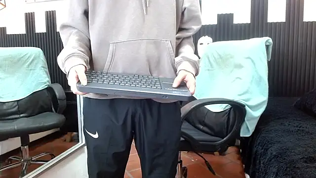 XXX chat uživo modela trevor_mob