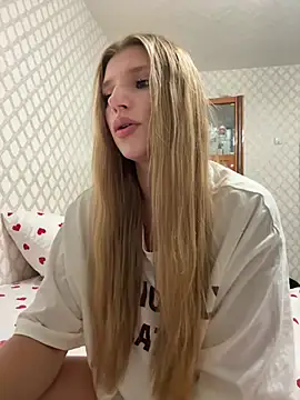 adel_secret's Live XXX Chat