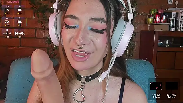 Annycolin_ Chat XXX in diretta
